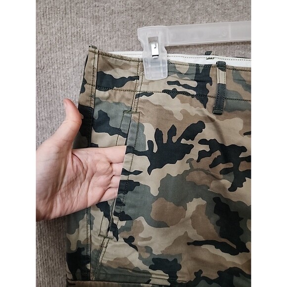 Levis Camouflage Cargo Chino Pants Mens 36x30(28) Green Tan Pockets 100% Cotton - Picture 2 of 11